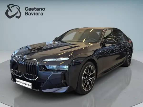 BMW I7